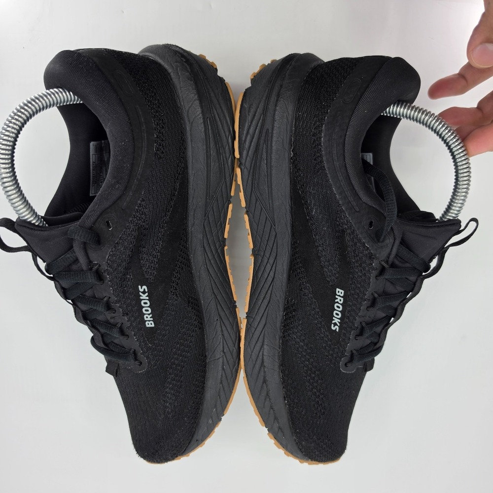 Brooks Running Shoes Womens Size 9.5 Black Gum Rubber Sole Revel 7 - Picture 7 of 10